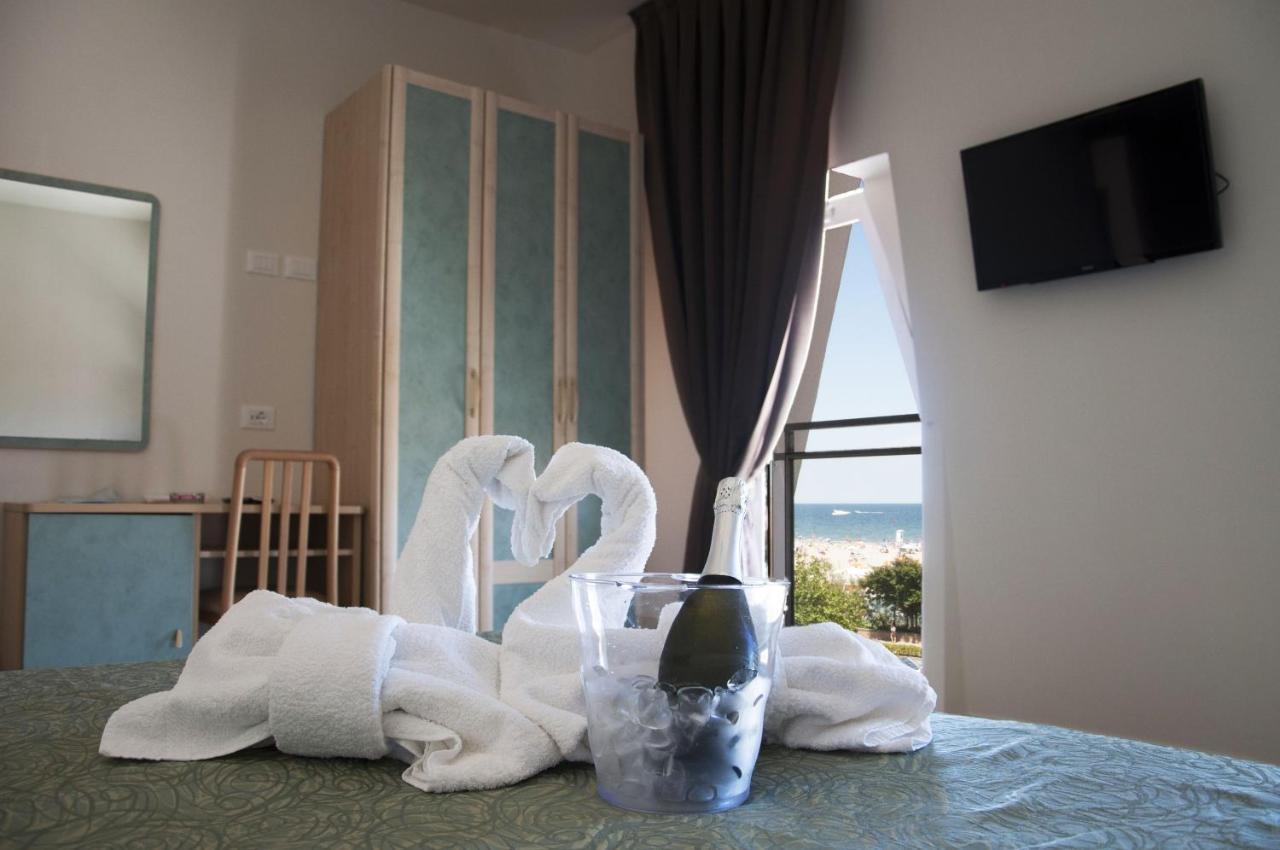 Hotel Ondina E Milazzo Cervia Exterior photo